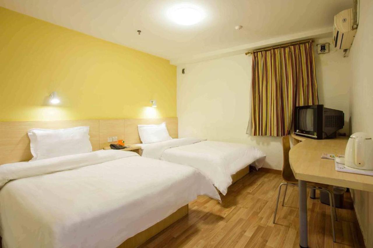 7Days Premium Harbin Central Avenue Bagian luar foto