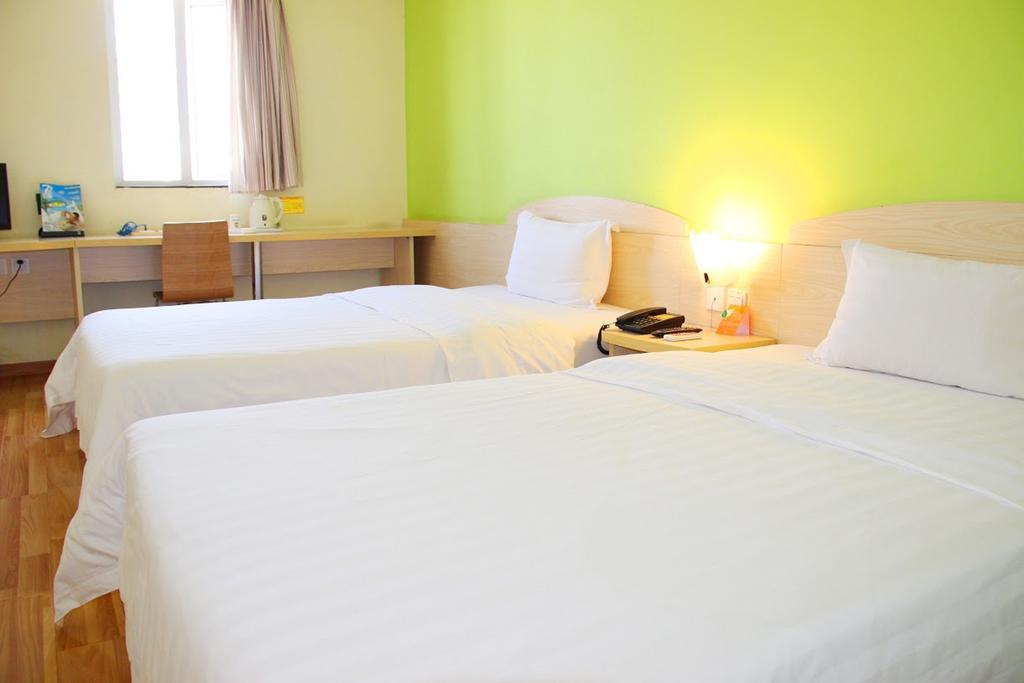 7Days Premium Harbin Central Avenue Bagian luar foto