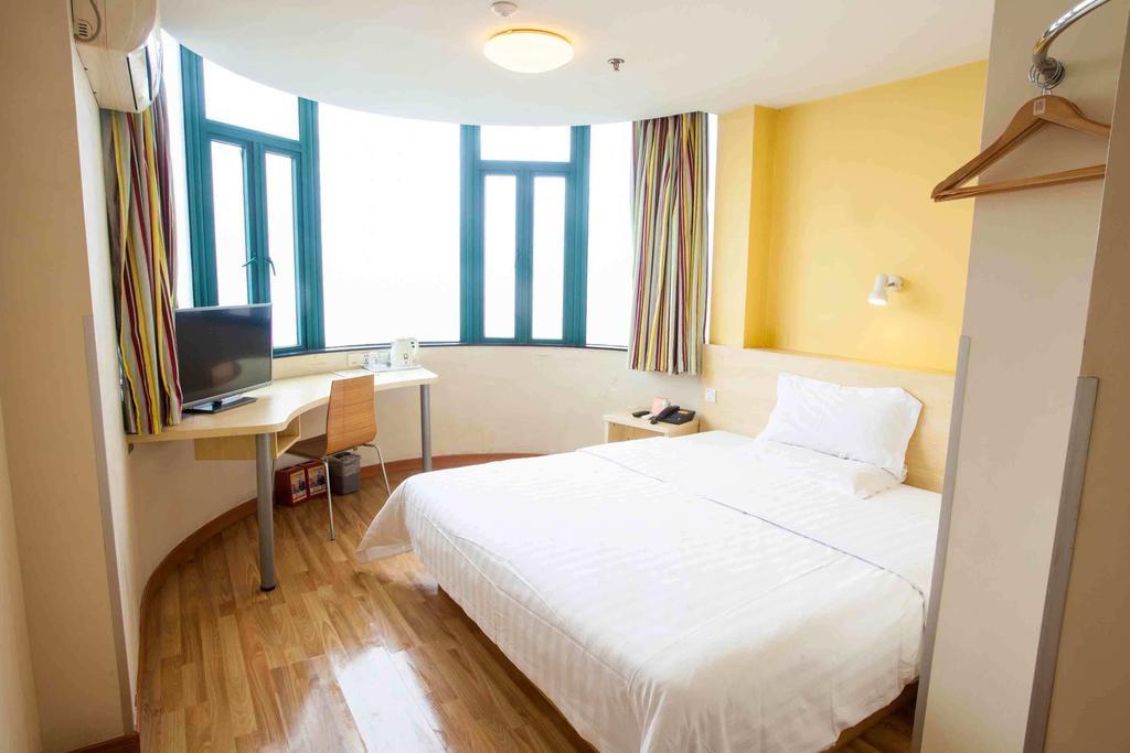 7Days Premium Harbin Central Avenue Bagian luar foto