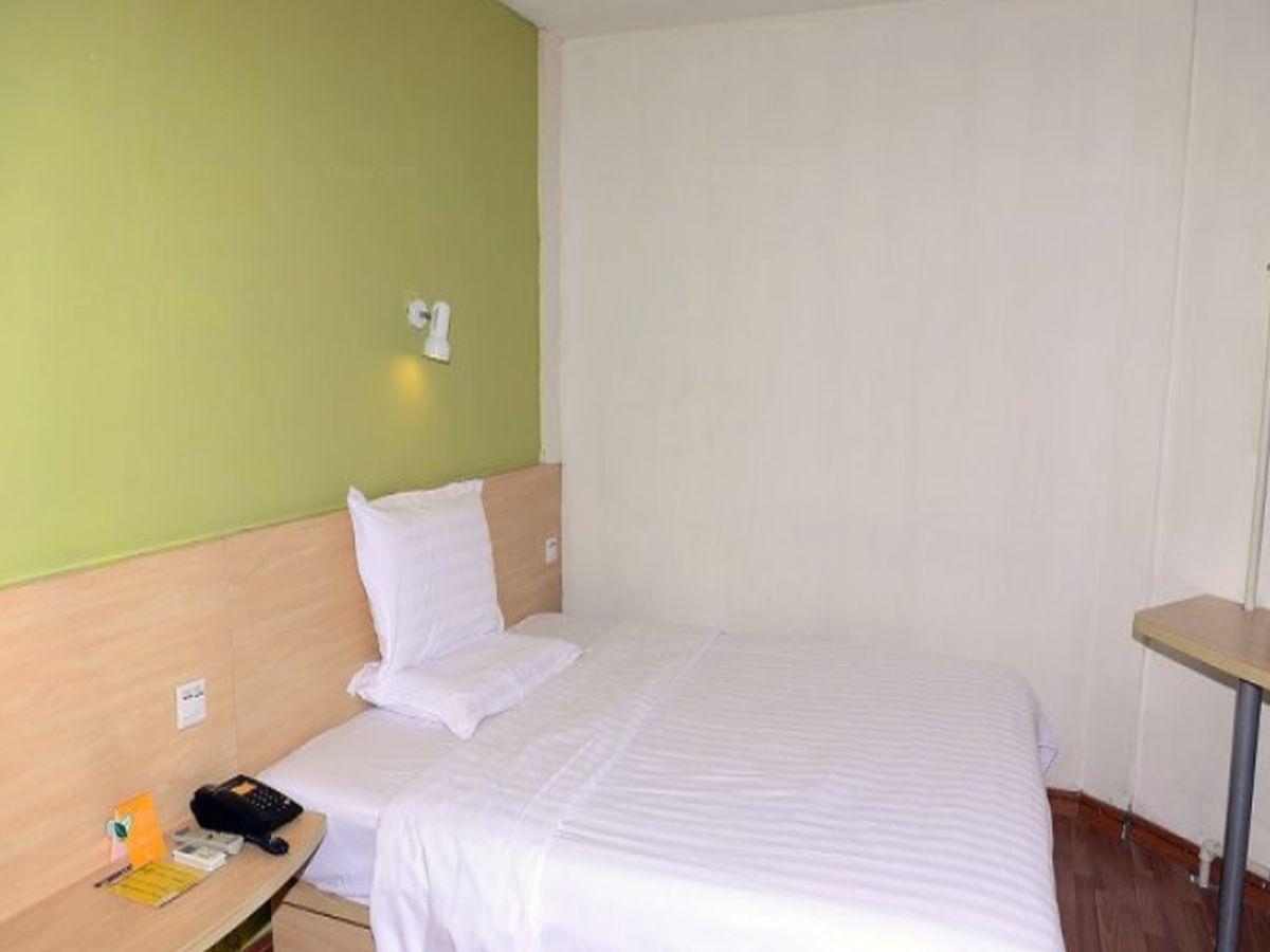 7Days Premium Harbin Central Avenue Bagian luar foto